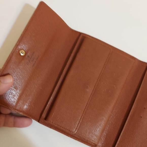 Beautiful louis vuitton monogram prorte tresor - Picture 12 of 15